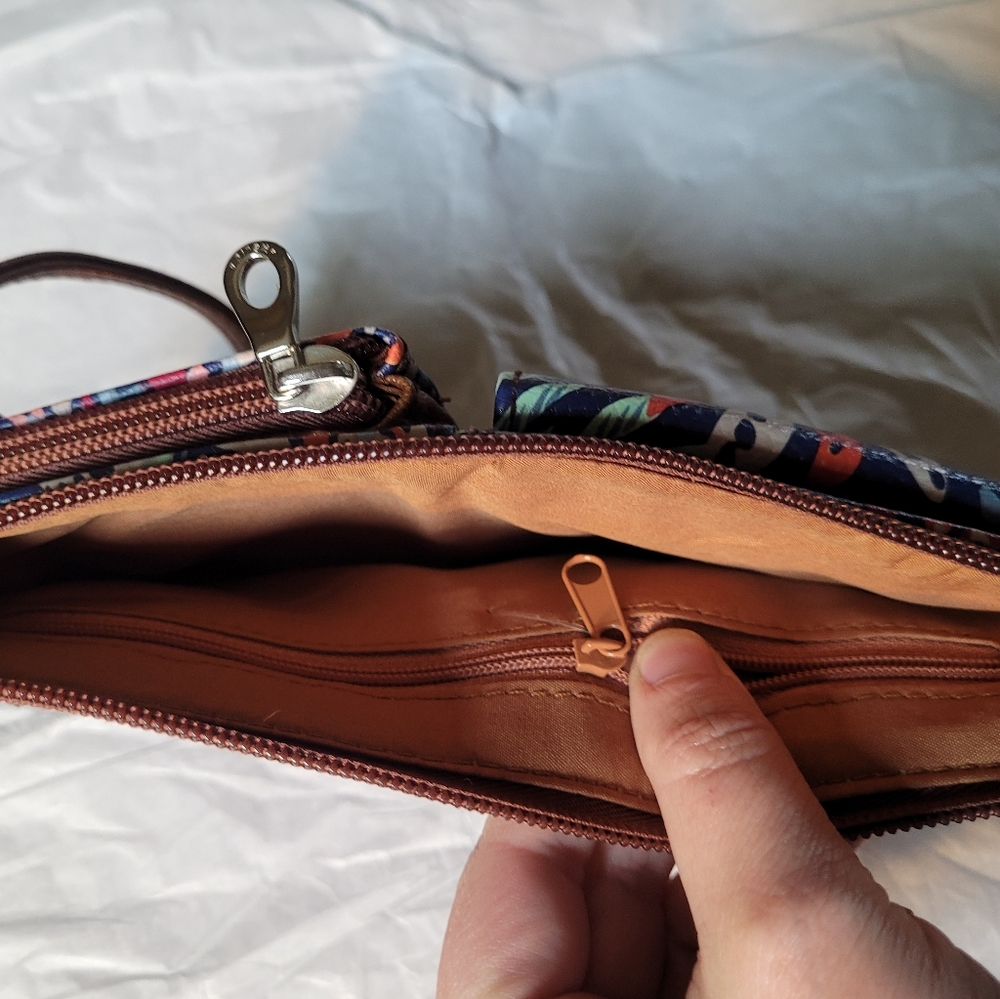 Relic wallet - Picture 6 of 8